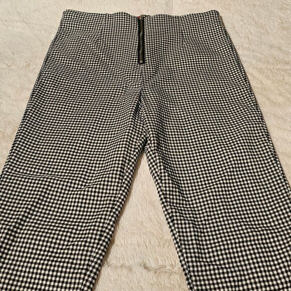GUESS Women’s Small Skinny Stretch Pants Black And White Checked - Picture 2 of 6
